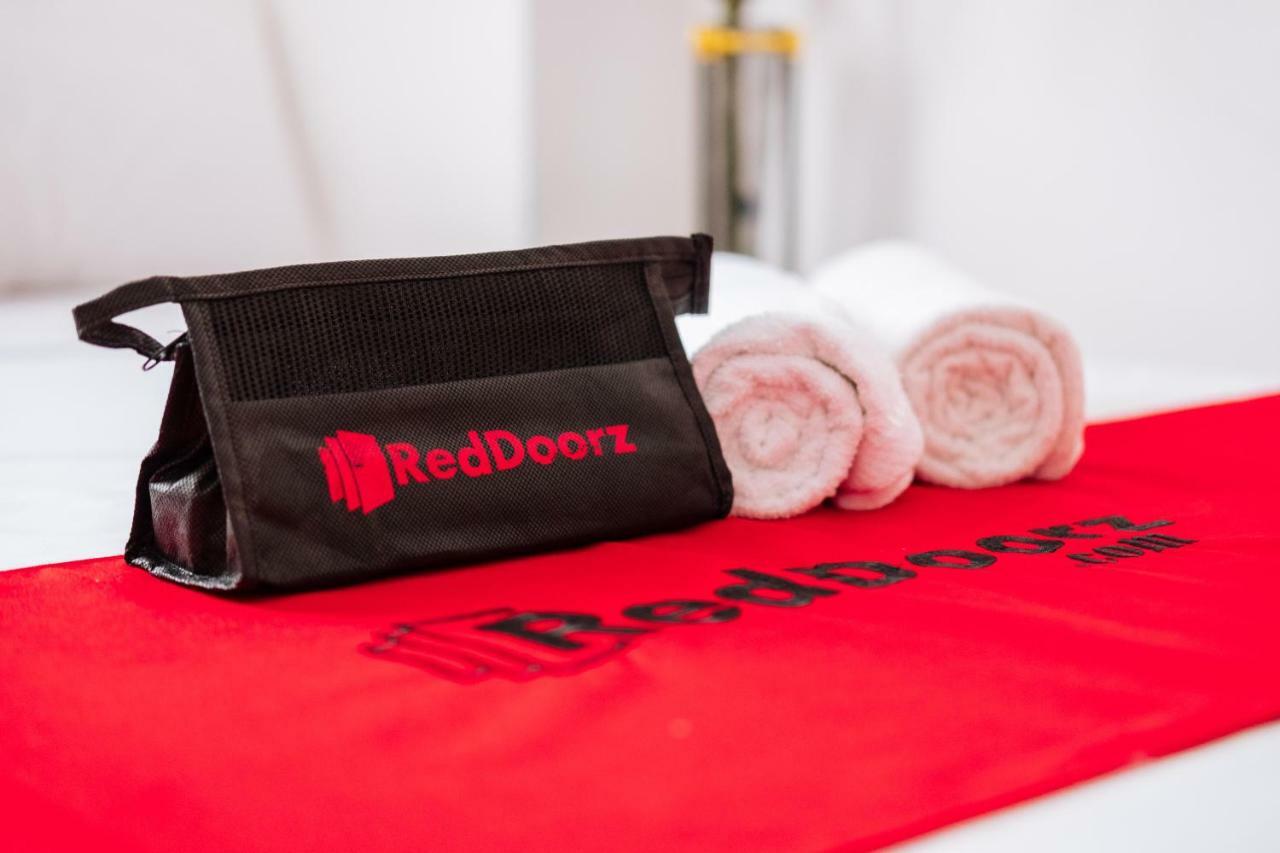 RedDoorz Plus @ Silk Residences Sta. Mesa Monthly Stay Manila Exterior foto